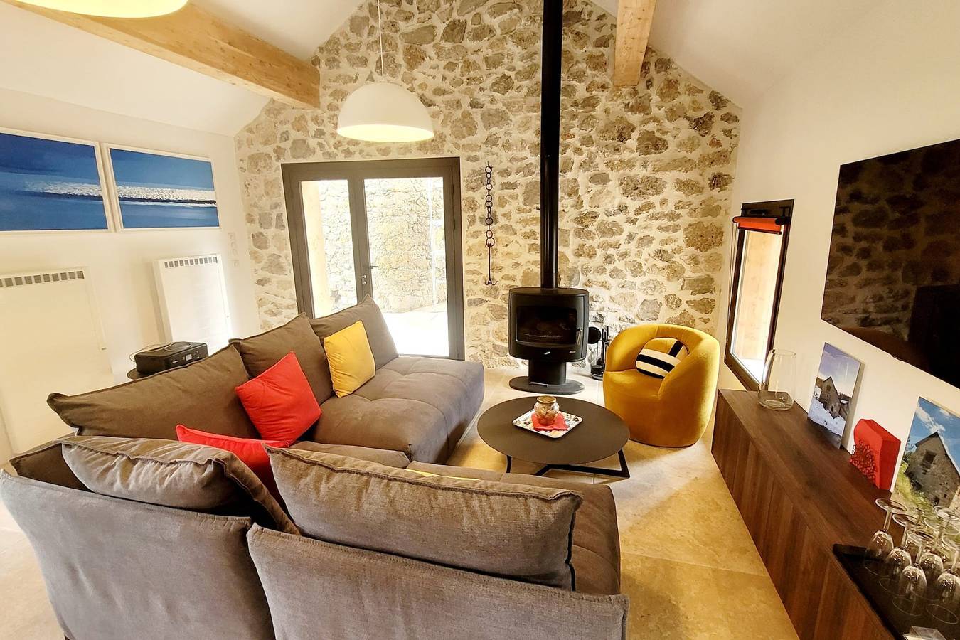 Beautiful renovated chalet at the foot of the Roubion slopes in Roubion, Nizza Region