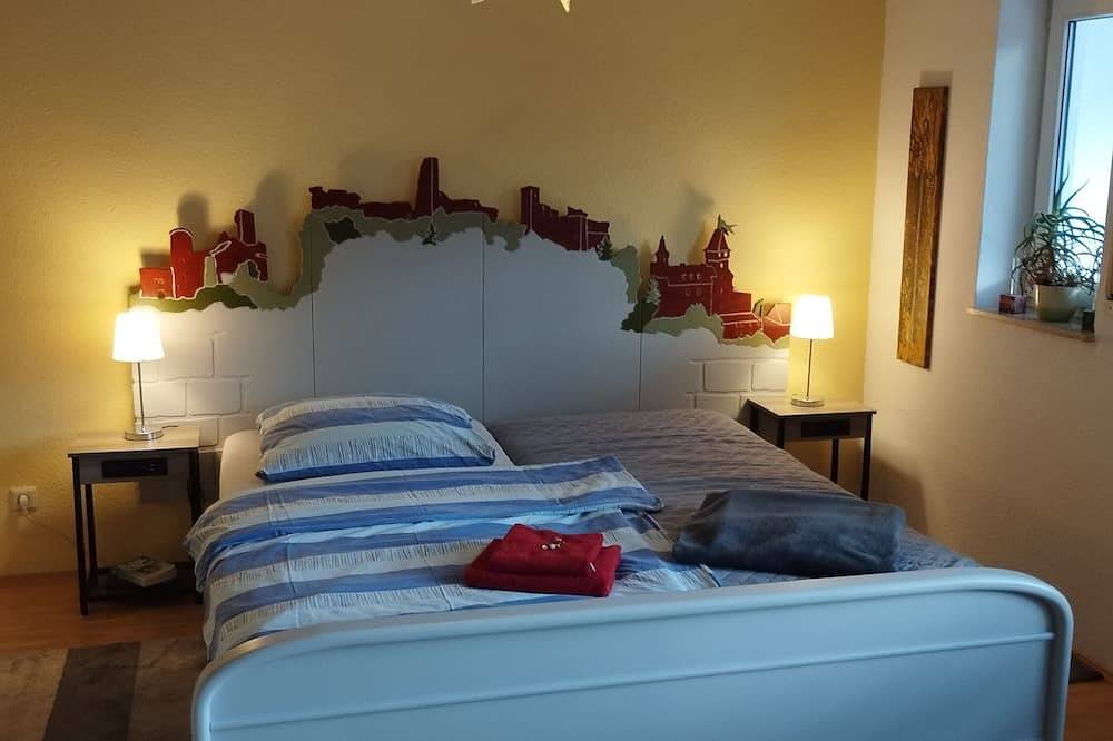 Ganze Wohnung, Haus Woogart 105 m² - Sommer- und Winterhaus in mediterranem Flair in Dahn, Pfalz