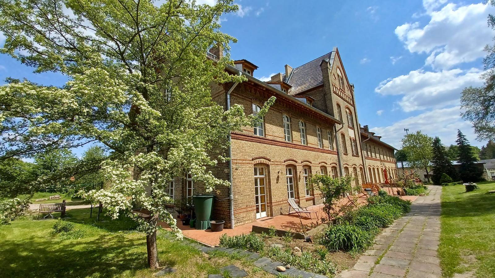 Ganze Ferienwohnung, Kunstgut Krahne - Ferienwohnung Biene, 25qm, 1 Schlafzimmer für max. 2 Personen in Kloster Lehnin, Mittelmark