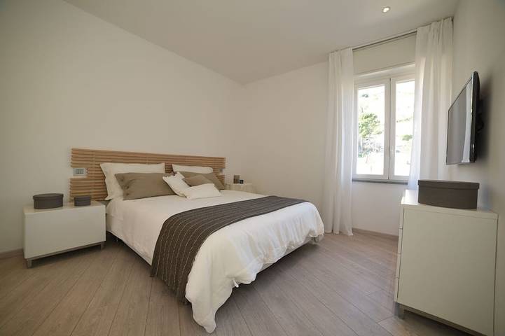 Appartement entier, A deux pas de la mer, un magnifique penthouse panoramique avec double garage in Alassio, Riviera di Ponente