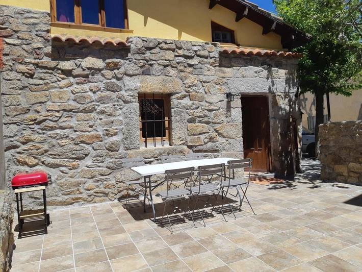 Casa rural para 5 personas, con Balcón y Terraza además de Jardín y Vistas en Santa María de la Alameda