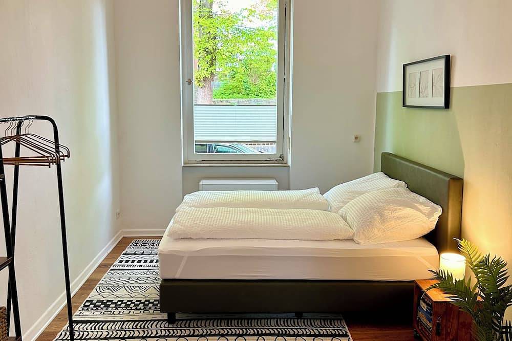 Ganze Wohnung, Labed - zentrale Fewo auf Weingut, private Terrasse, Free Wlan, 2 Schlafzimmer in Rüdesheim am Rhein, Rheingau-Taunus-Kreis