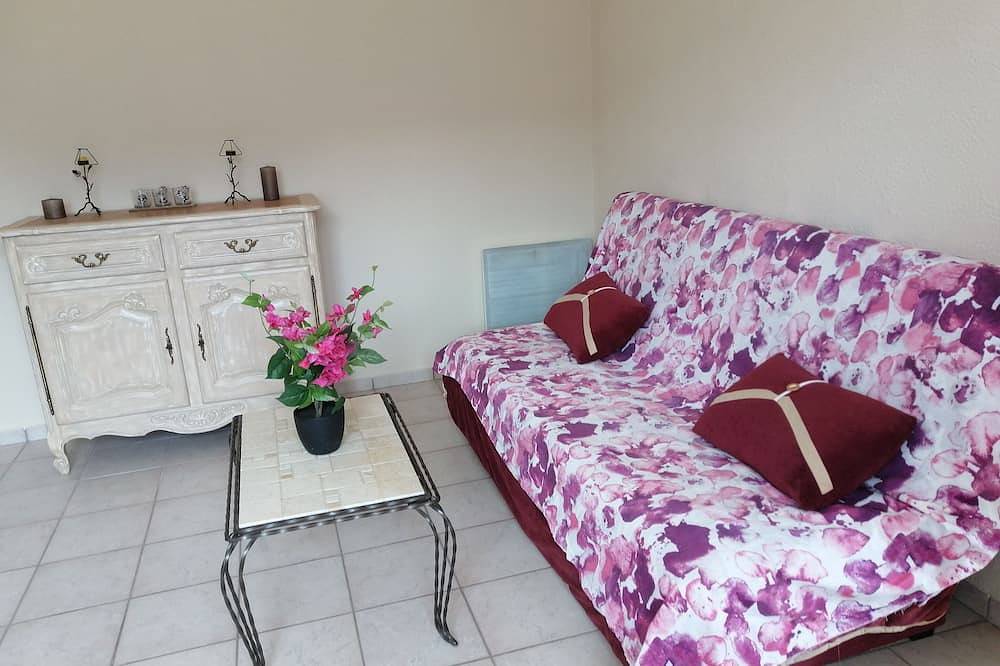 This gîte is sold in Boulbon, Region de Arles