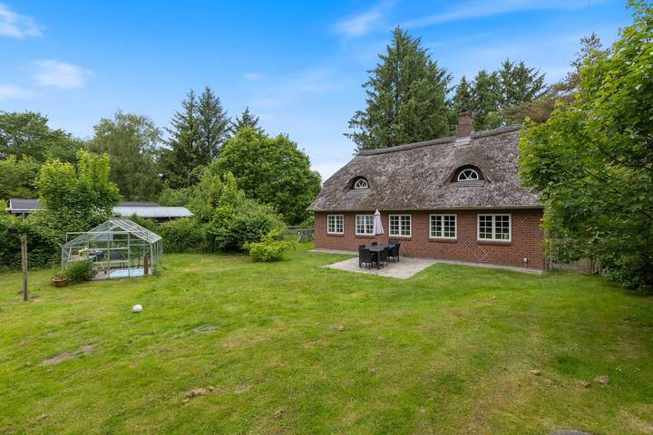 Villa für 8 Personen, mit Balkon/Terrasse