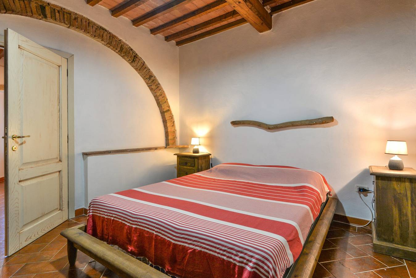 Appartamento intero, Appartamento 'Amandolo - Arco' con vista mare, Wi-Fi e aria condizionata in Cavo, Isola d'Elba