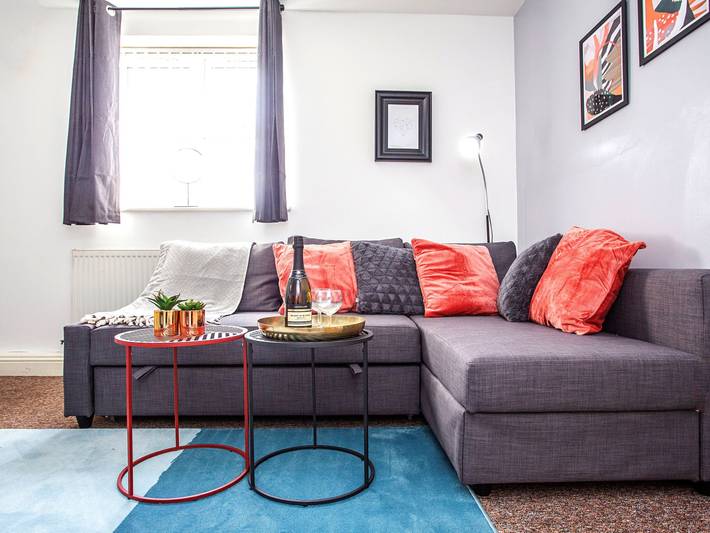 Apartment for 4 people, with Balcony in Coventry