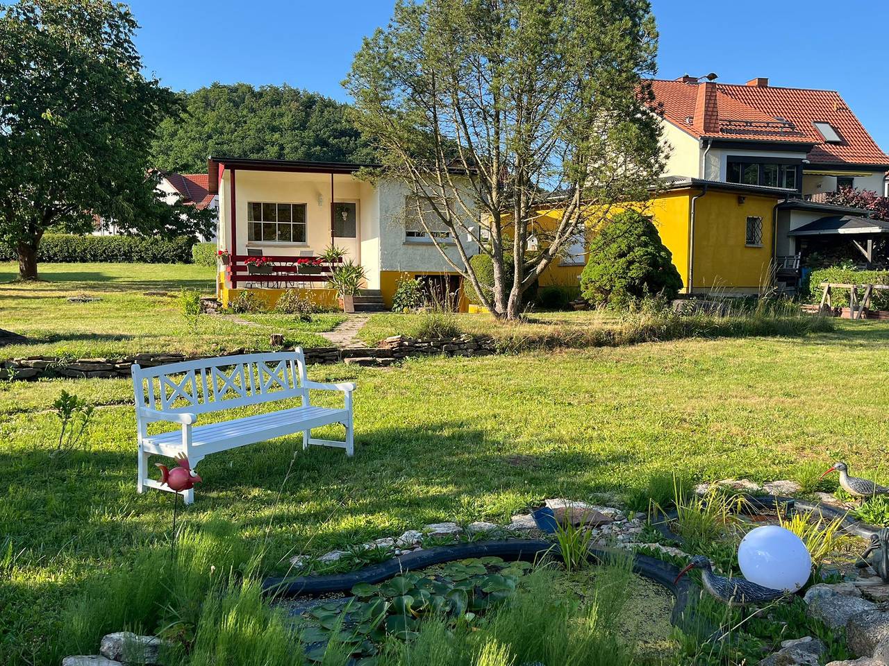 Entire holiday apartment, Ferienhaus am Rennsteig bei Eisenach - Angela Jaentsch - Holiday home – living room/bedroom with double bed, small living room, kitchen, bathroom/shower/Wc in Wartburg, Marksuhl