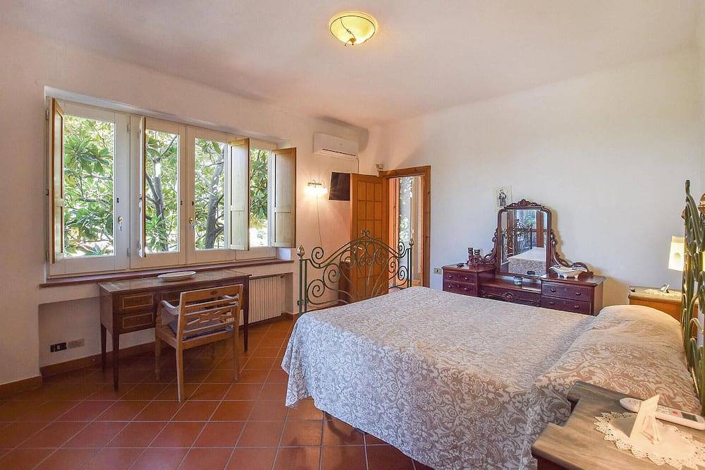 Bella casa a Forio D'Ischia in Forio, Ischia