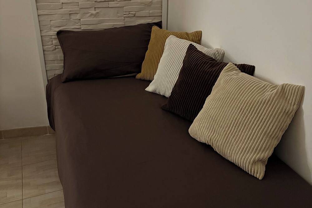 Entire apartment, Luxia Apartment – Your Elegant and Comfortable Stay in Messina in Messina, Messina Province