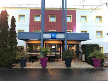 Hôtel pour 3 personnes, avec terrasse et vue à L'Isle-Adam