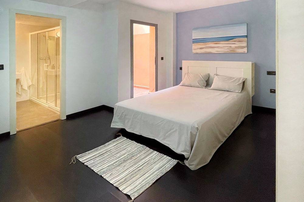 Apartamento entero, Apartamento en primera línea de Mar con piscina, aire acondicionado /calefacción in Villaricos, Cuevas del Almanzora