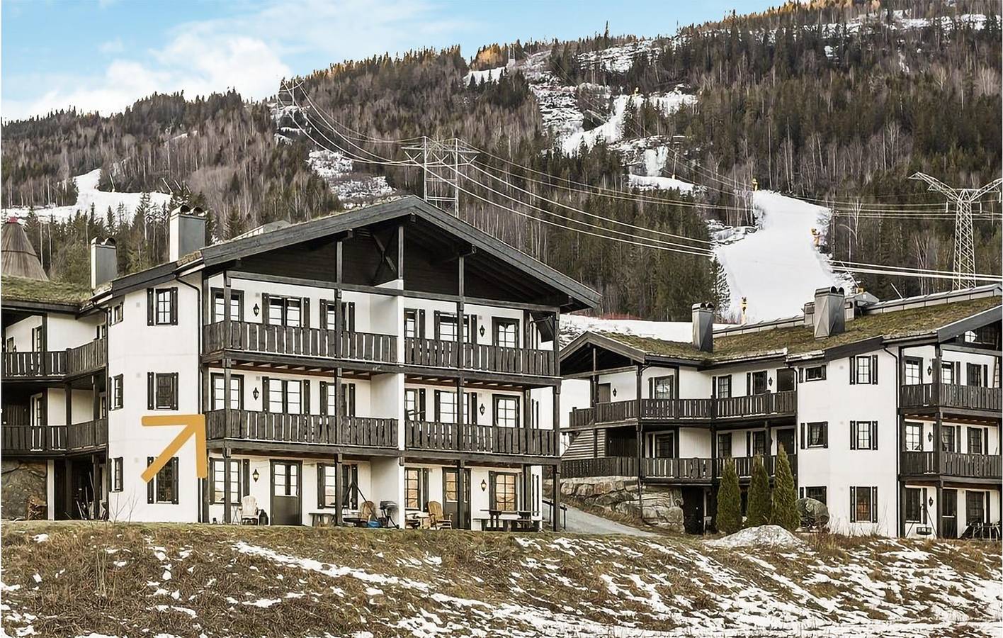 Hel ferieleilighet, Ferieleilighet for 6 personer med utsikt in Norefjell, Krødsherad 