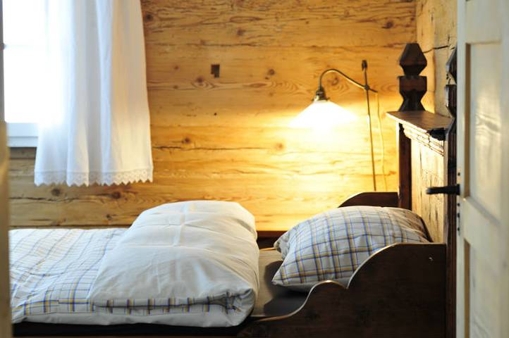 Ganze Ferienwohnung, Ferienhaus Casa Mulinera, Brigels - 7 Zimmer Ferienhaus für max. 12 Pers. in Brigels, Alpenarena