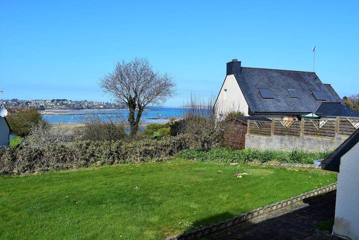 Location de vacances pour 8 personnes, avec jardin à Louannec - 2