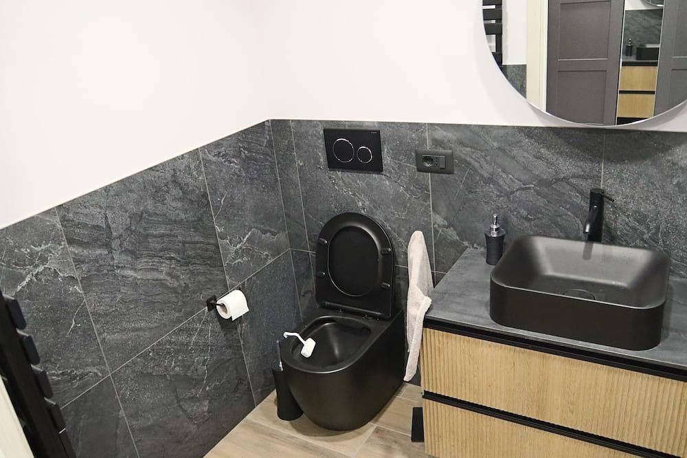 Bilocale ristrutturato per vacanza Prato Nevoso 4 persone in Prato Nevoso, Artesina