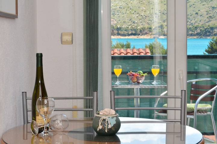 Apartament wakacyjny dla 2 osób, z balkon/ taras w Trogir