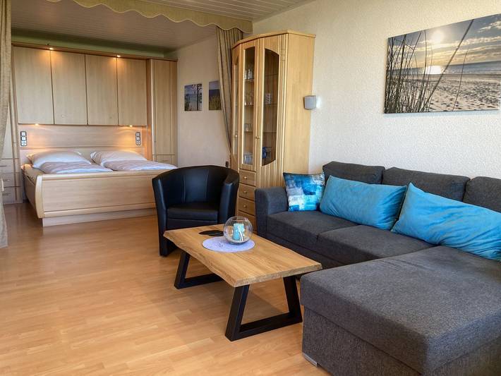 Ferienwohnung für 4 Personen, mit Balkon und Seeblick sowie Kinderpool in Dahme - 2