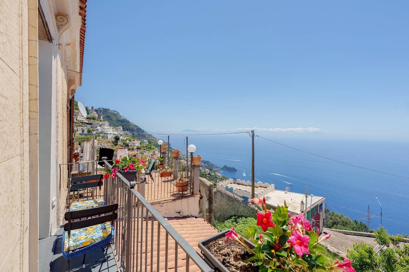 Maison de vacances 'La Dolce Vista' avec vue mer, Wi-Fi et climatisation in San Michele (Salerne), Côte Amalfitaine