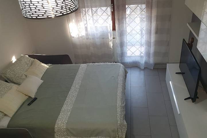 Appartement entier, My Place Apartment - Ciampino Airport and Station in Ciampino, Parco Regionale dei Castelli Romani