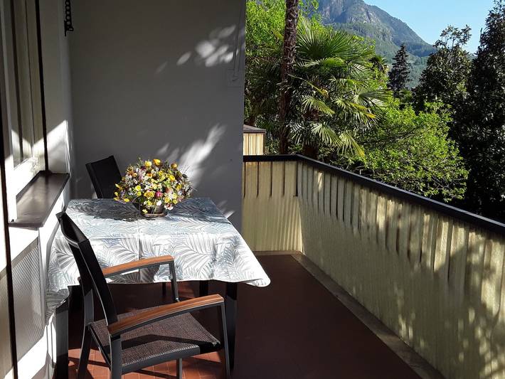 Ganze Wohnung, Villa Coris Ferienwohnung Magnolia 110qm mit Garten in Untermais, Meran