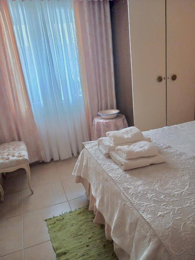 Location de vacances pour 5 personnes, avec jardin et balcon à Lanzahíta - 3