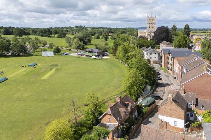 Holiday rental for 4 people, with hot tub in Tewkesbury