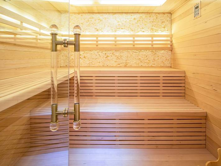 Schloss für 40 Personen, mit Balkon/Terrasse und Terrasse sowie Sauna in Belgien - 3