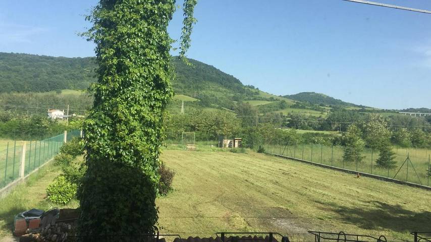 Monolocale intero, Appartamento 'I Tre Noci 2' con vista montagna, terrazza condivisa e Wi-Fi in Castel di Sangro, Provincia di L'Aquila