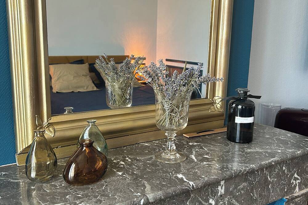 Large luxury room at Clos de Bigos, family-run Aoc Margaux Artisan vineyard in Soussans, Regionaal natuurpark van de Médoc