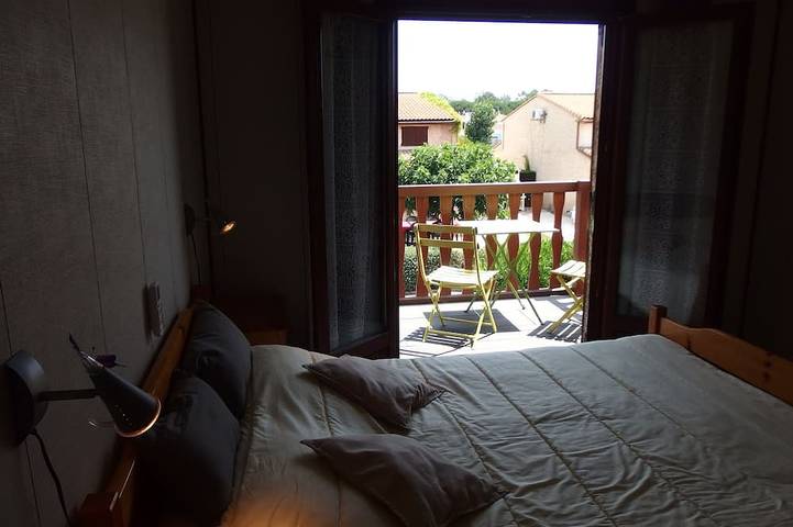 Last-minute, very comfortable, air-conditioned house in a complex with swimming pools, near the sea in Portiragnes Plage, Portiragnes