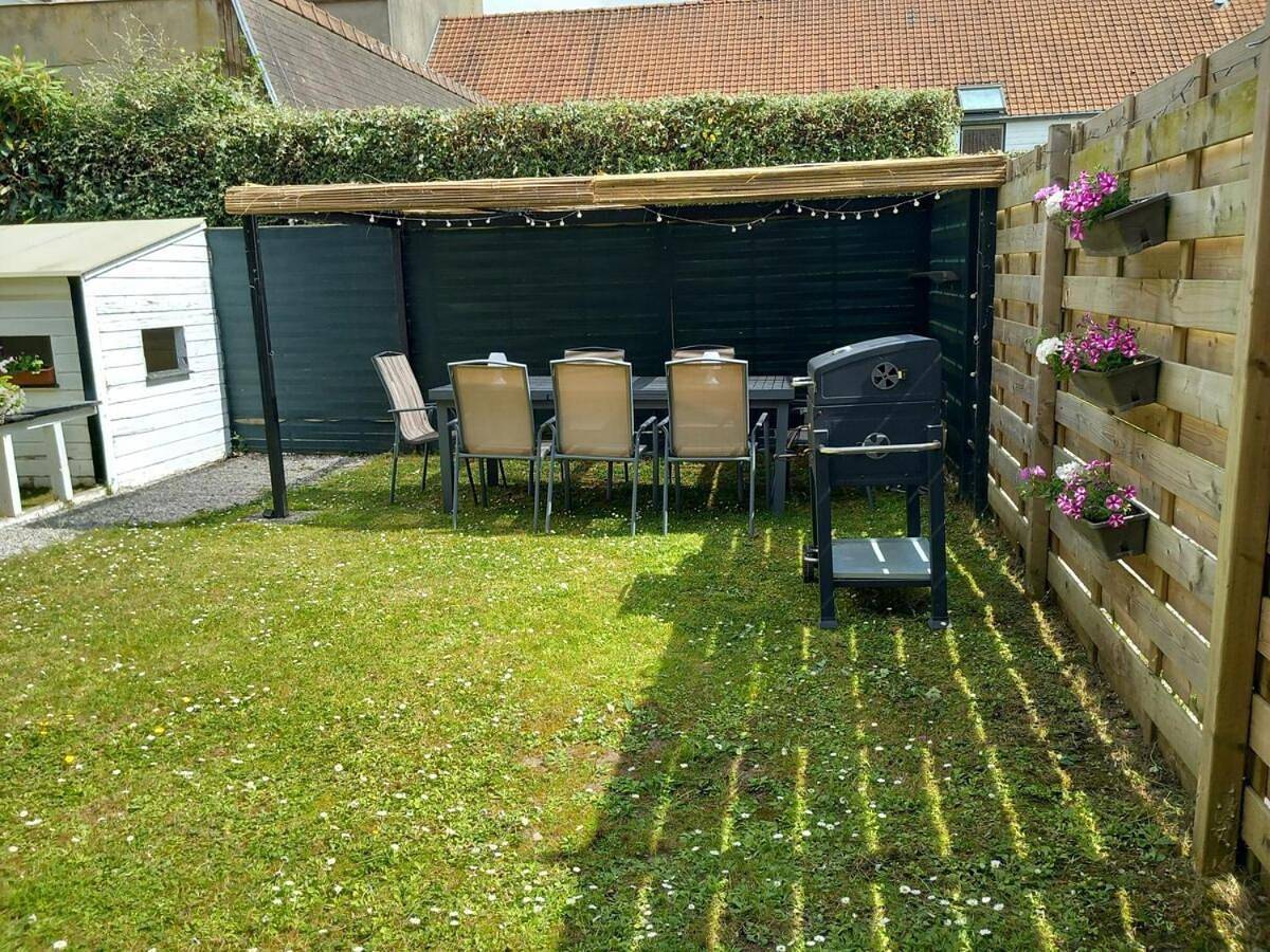 Appartement entier, Domaine Les Tourelles - Gîte B in Caffiers, Région de Calais