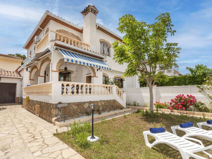 Casa de vacaciones para 8 personas, con terraza y jardín - 1