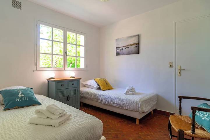 Port Manech house 400 m from the beach, Pouldon cove 100 m away, small river view in Névez, Region de Quimper