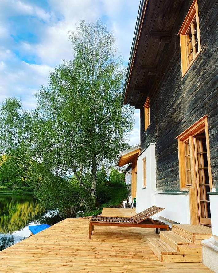 Chalet für 8 Personen, mit Seeblick und Sauna sowie Garten und Ausblick