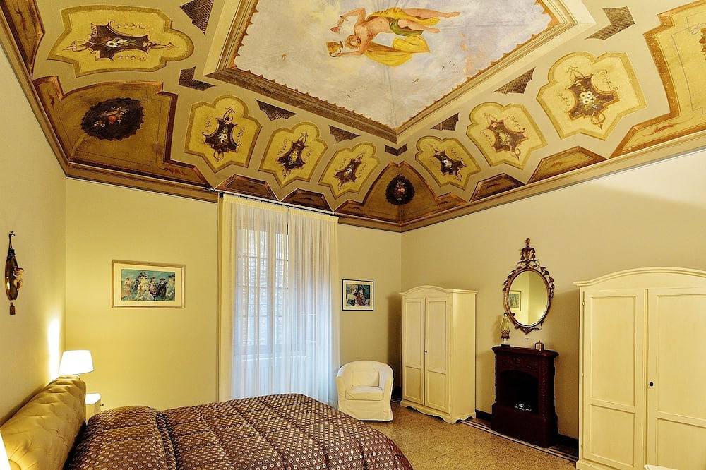Ganze Wohnung, Wohnung in einem eleganten Gebäude 800 in der Nähe der Grotta Giusti natural spa in Monsummano Terme, Pistoia Provinz