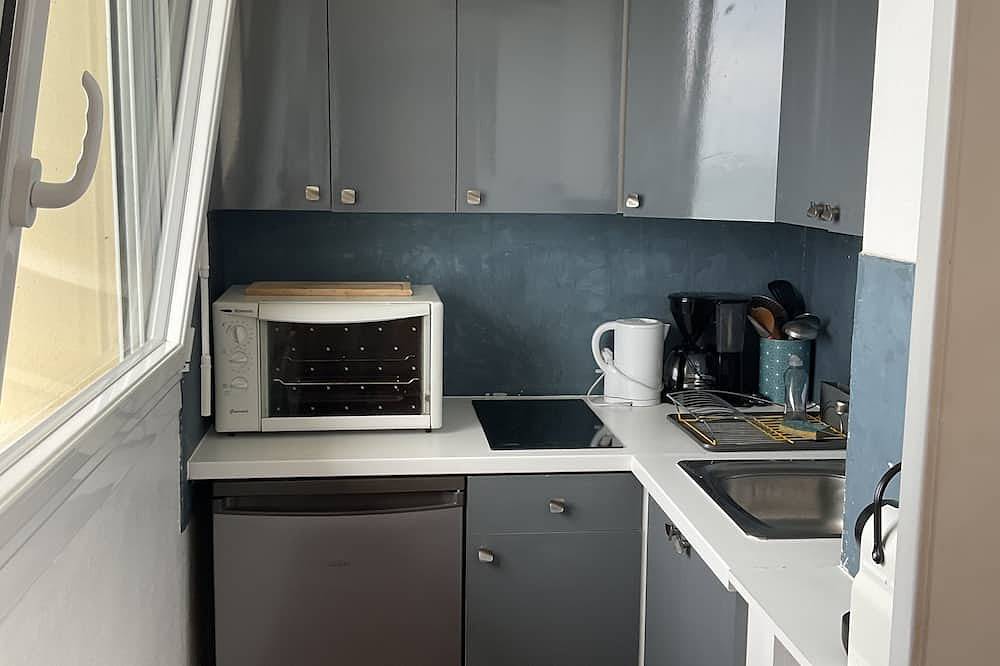 Entire apartment, Seafront studio in Wissant, Boulogne-sur-Mer region