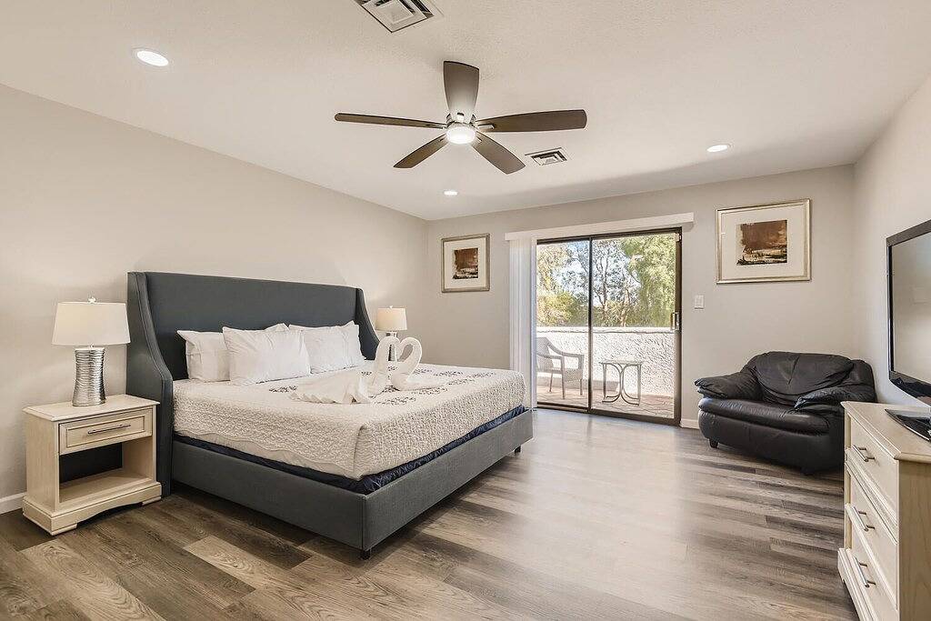 Private Oasis with heated pool in Las Vegas, Nevada