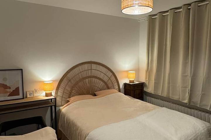 Location de vacances pour 12 personnes dans Plage De Saint Guirec Ploumanac H - 2