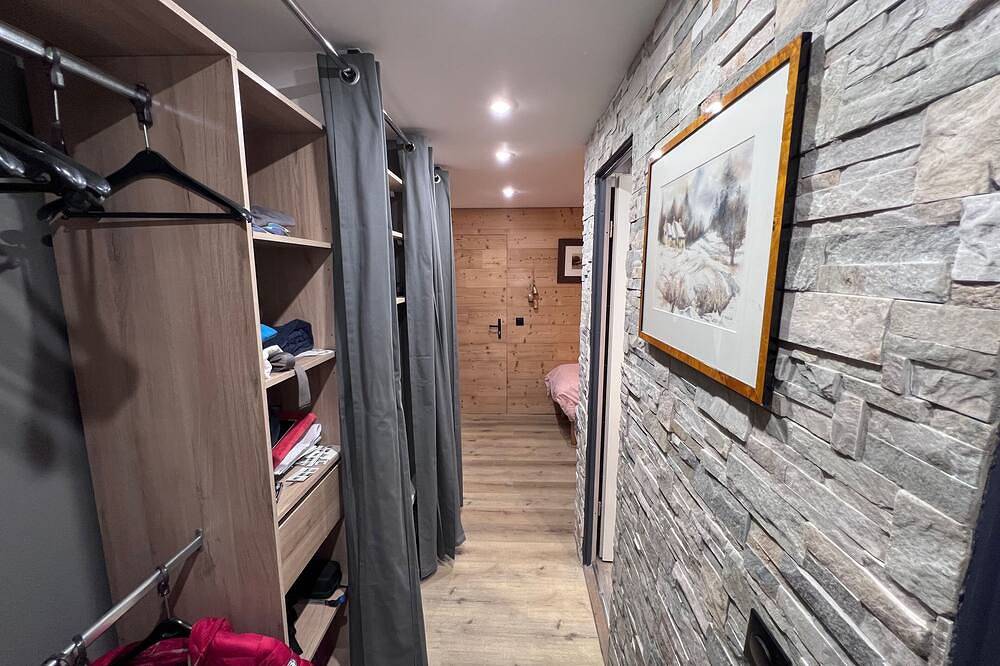 Ganze Wohnung, ⛷Ma toute belle pépite, Pied des pistes, Piscine&Sauna, golf, résidence 4* in Huez, Nationalpark Écrins