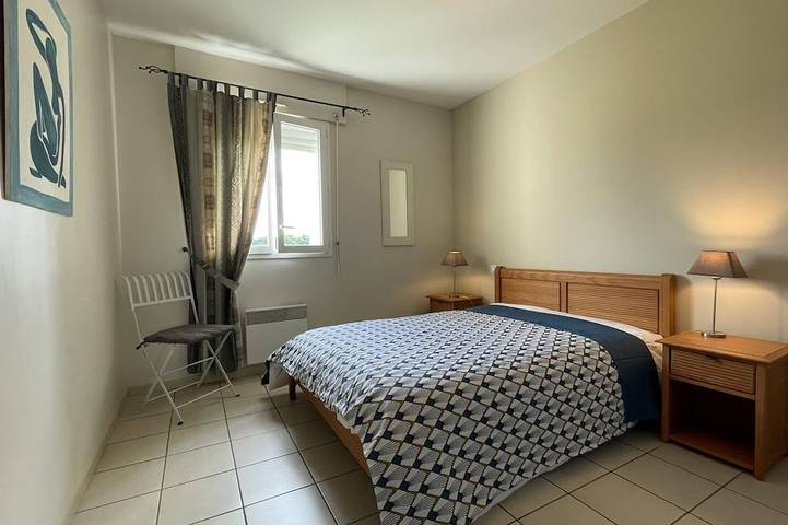 Location de vacances pour 6 personnes, avec terrasse et jardin à Morlaàs - 2