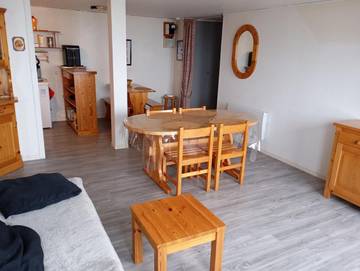 Gîte pour 6 personnes, avec vue dans La Banne d'Ordanche