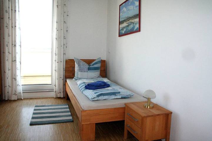 Ferienwohnung für 8 Personen, mit Balkon in Großräschen - 3