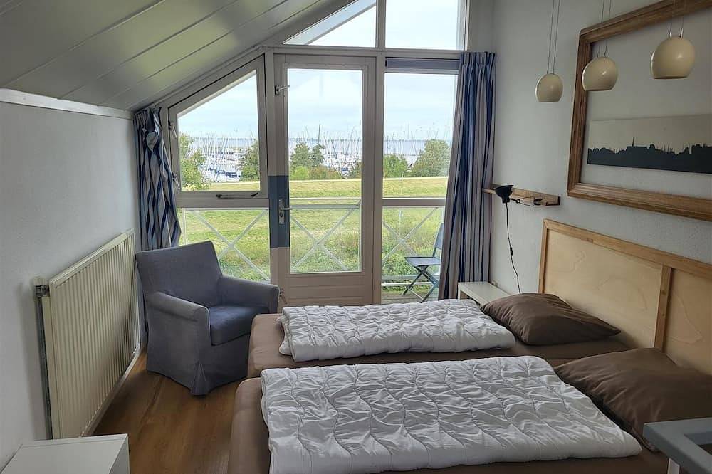 Grevelingen Zich. 8 Persoons Villa met Subliem Uitzicht in Brouwershaven, Zeeuwse Kust