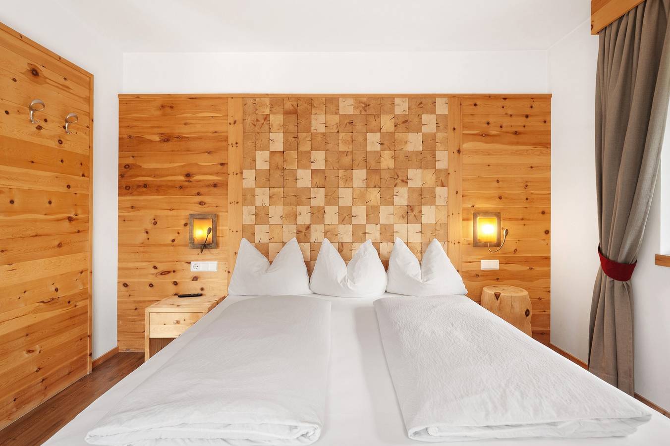 Hel lägenhet, Apartment 'Hotel Residence Olympia 4' with Mountain View, Shared Garden and Wi-Fi in Sarnthein, Sarnvalley