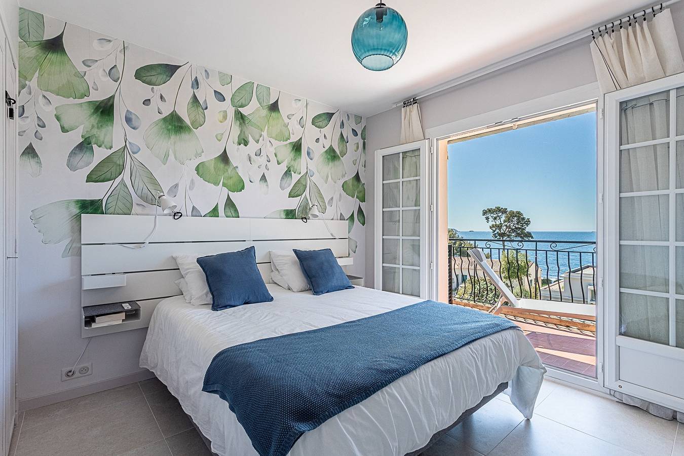 Ganze Wohnung, Beau Rivage - 7min à pied de la Plage in Carqueiranne, Parc national Port-Cros