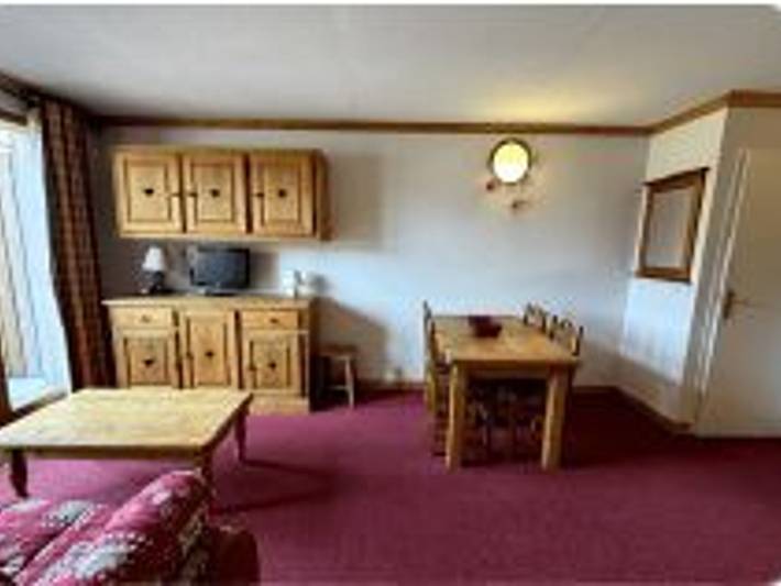 Gîte pour 4 personnes, avec piscine et balcon dans Office De Tourisme De Notre Dame De Bellecombe - 3