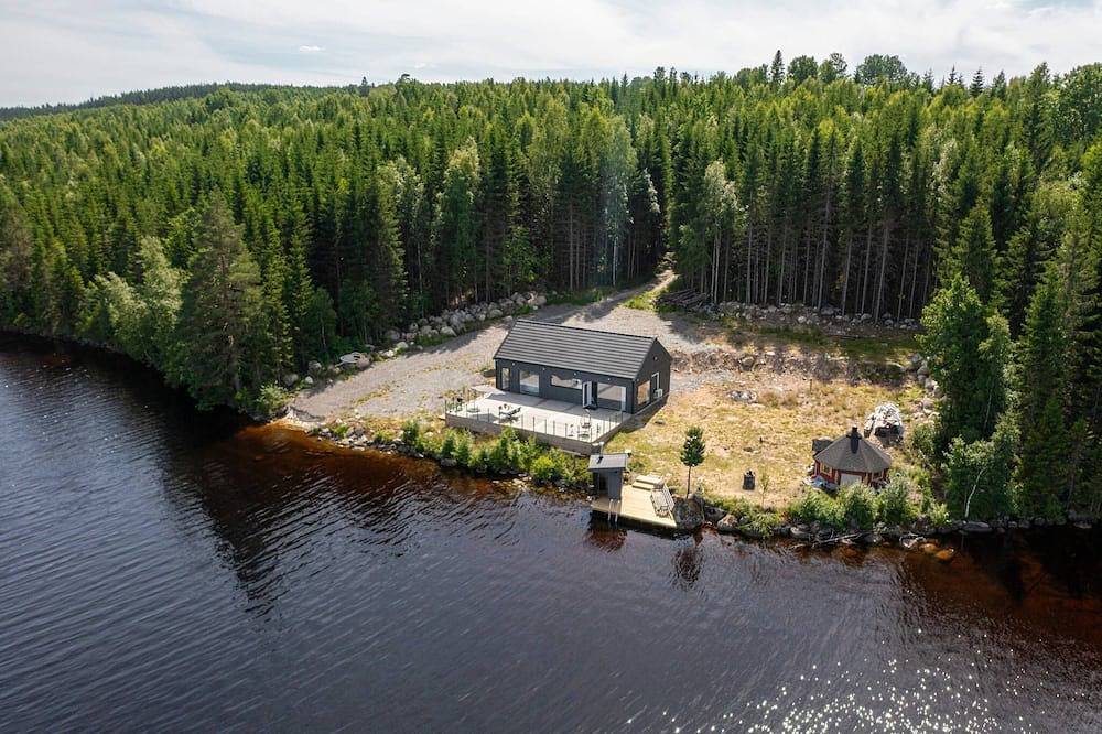 Seehütte auf eigener Halbinsel – völlig abgeschieden in Hällefors, Örebro und Umgebung