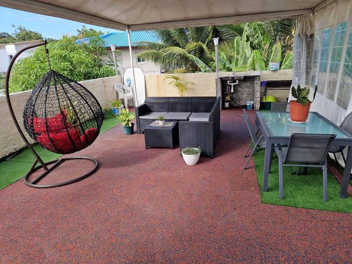 Location de vacances pour 5 personnes, avec balcon à Bouéni
