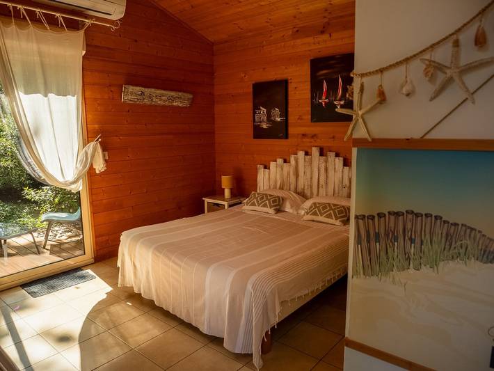 Chambre d’hôte pour 2 personnes, avec piscine et terrasse ainsi que jardin et jacuzzi à Andernos-les-Bains - 2