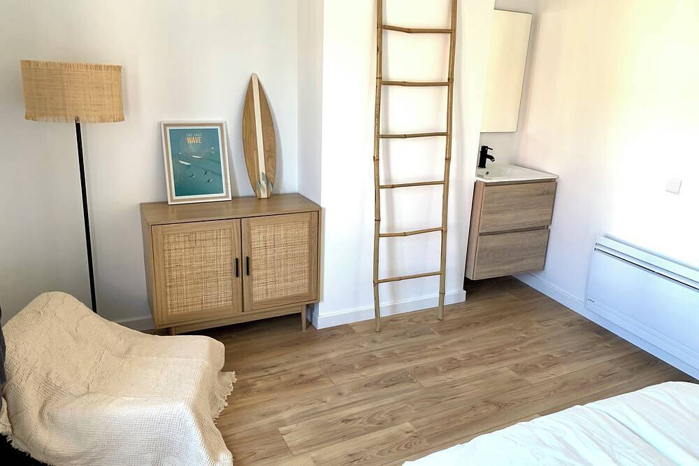 Cosy house with bar, fireplace and terrace, a stone's throw from Le Touquet in Cucq, Montreuil region